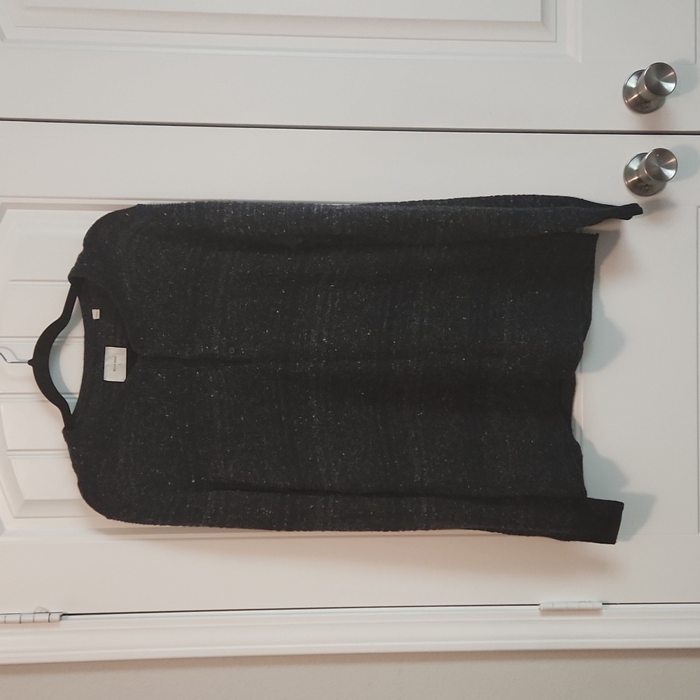 Large grey pullover sweater made in Italy.
